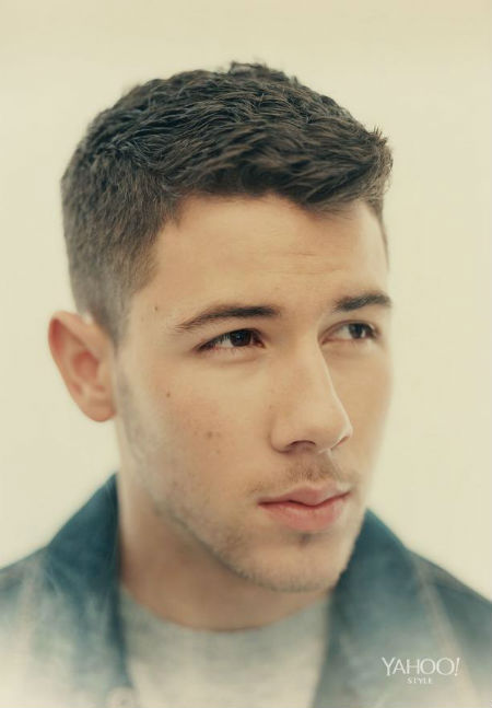 dannyboi2music:  Nick Does Yahoo!  http://dannyboi2.tumblr.com/links 