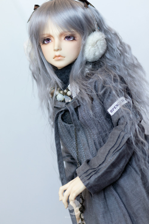 lady of eternal winter Valyntine (V-noss version) is a Roserindoll Dino head with a faceup by Meggil