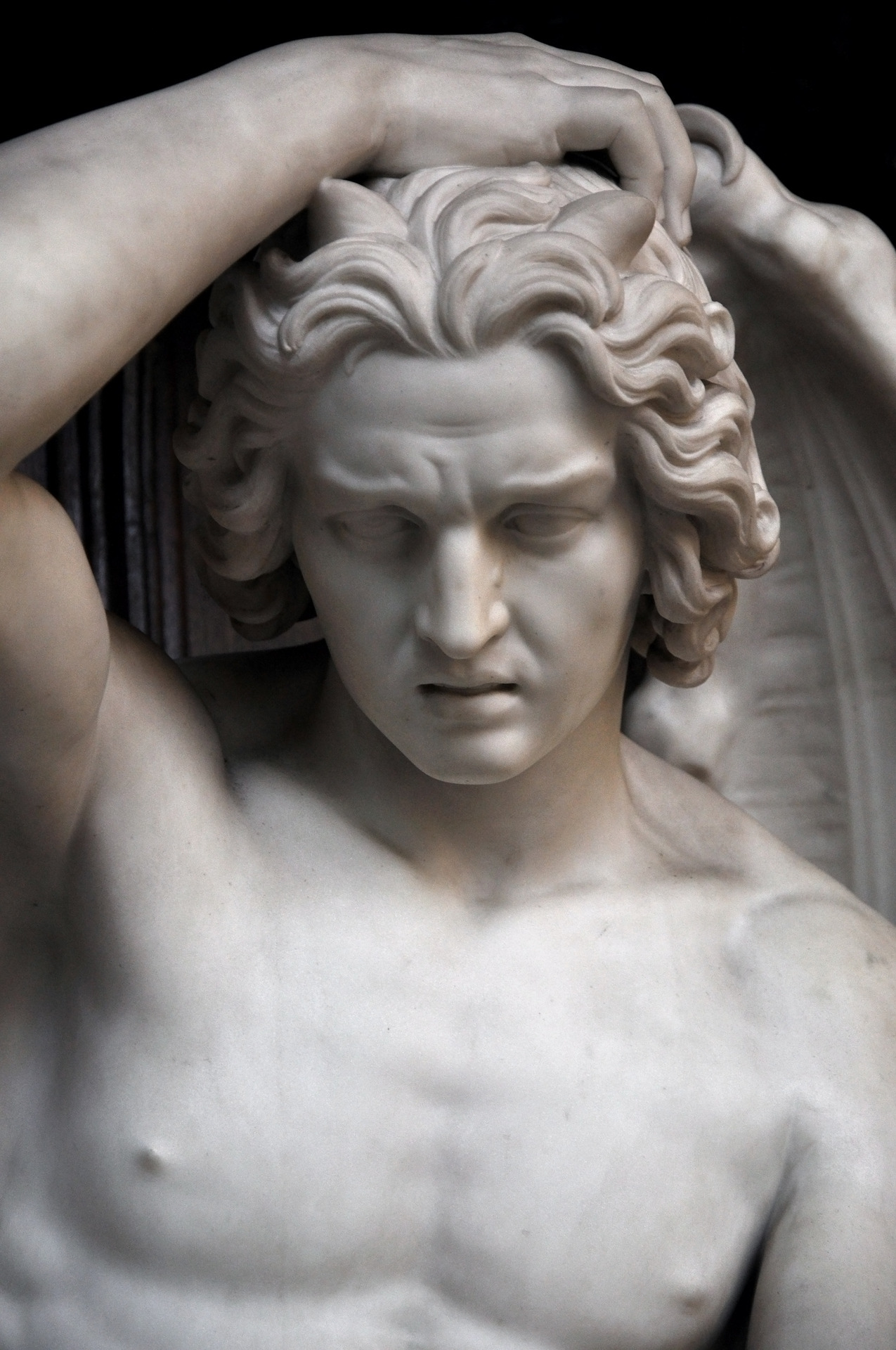 xshayarsha: statuemania-blog:  Le génie du mal (closeup) by Guillaume Geefs, 1848,