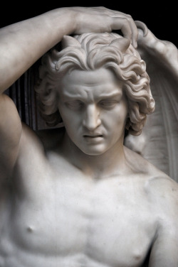 Xshayarsha: Statuemania-Blog:  Le Génie Du Mal (Closeup) By Guillaume Geefs, 1848,