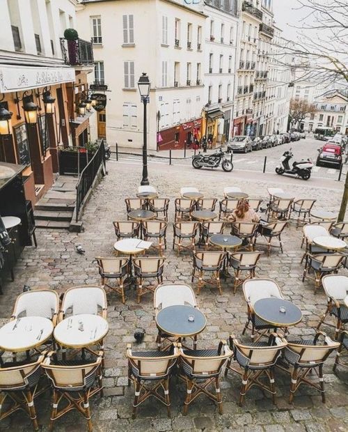 lilyadoreparis: Terrasses de Paris… Photo Cris Silveira.