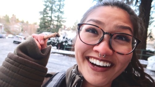 ‪New Vlog y’all! Lina’s looking like a Cray person holdin this stick cus she way too hyp