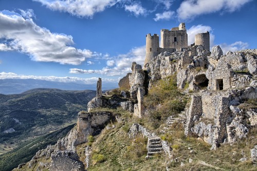 leradr:  Rocca Calascio, Abruzzo, Italy 