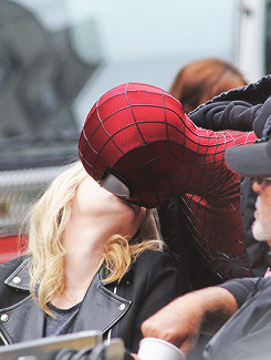 thebeautyofsolitude:  Emma Stone &amp; Andrew Garfield | on the set ‘The Amazing