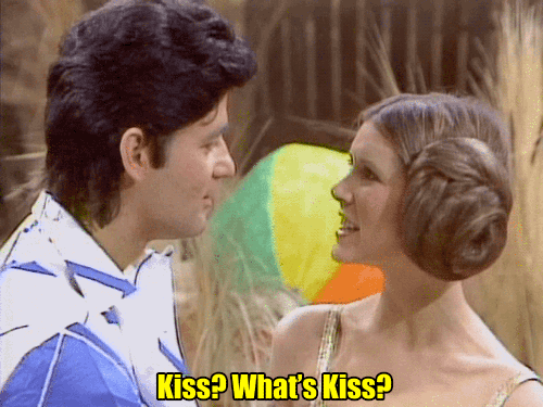gameraboy:  Carrie Fisher learning to kiss. Saturday Night Live, November 18, 1978