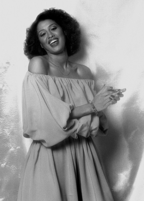 twixnmix: Phyllis Hyman photographed by Anthony Barboza, 1978.