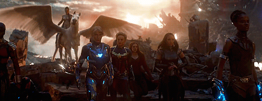 happywanda:  # head cheerleader thor
