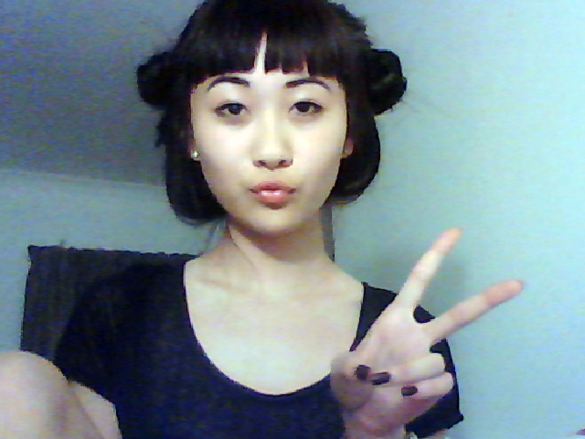 coralqueefs:  internetexplorers:  channeling japanese anime girl tonight  