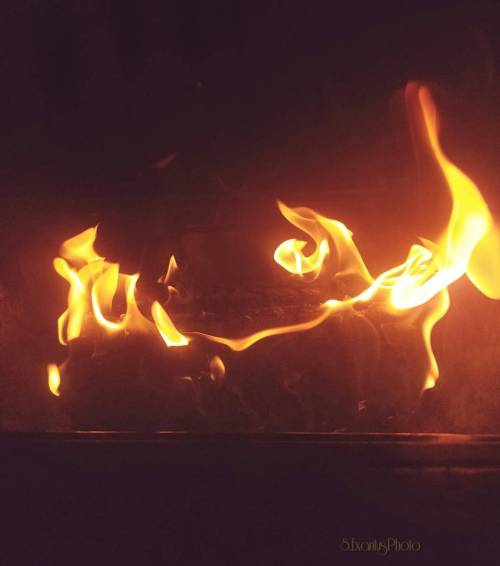 Fire starter…Twisted fire starter #fire #firephotography #flames #photography #amatuerphotogr