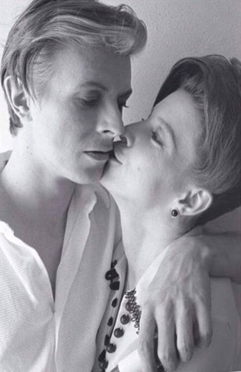 'Loves To Be Loved' A David Bowie Blog porn pictures
