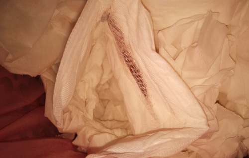 ladysex666: ladysex666:  新鲜的 帮转发随机抽取赠送 可以舔可以撸 包住JJ上下玩一次  说到做到 附带赠送丝袜