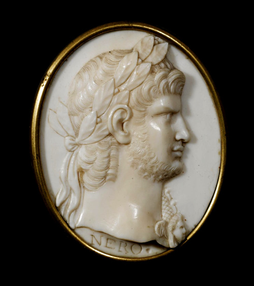 thetwelvecaesars: hadrian6: A FRAMED COMPOSITION OF TWELVE FINELY CARVED IVORY MEDALLIONS OF ROMAN E