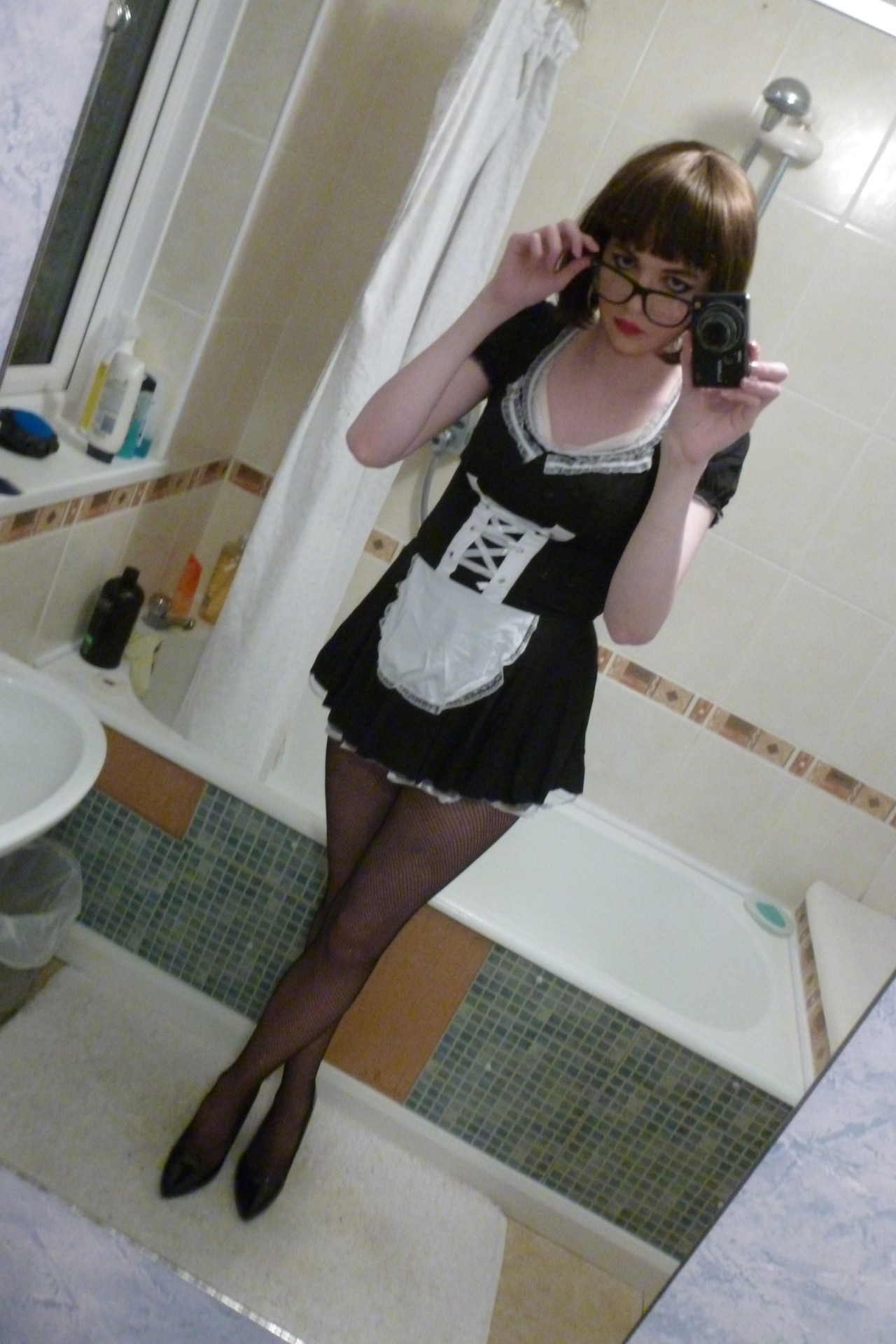 sirshaelami: lucy-cd:  Pictures More Maid outfit with short wig, looks amazing &lt;3