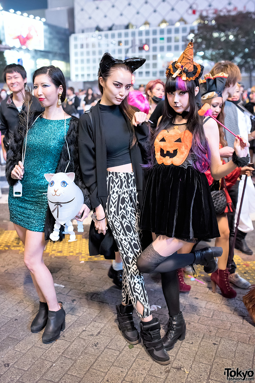 tokyo-fashion:  Tokyo-based model RinRin Doll and friends on the street in Shibuya