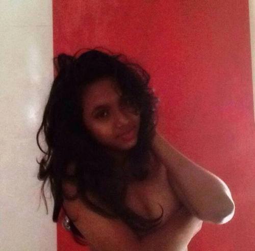 dhivehigirls: Janaa