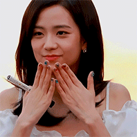 ohyashiro: Kim Jisoo - let’s meet at the museumcredit : original gifs from @jensoo