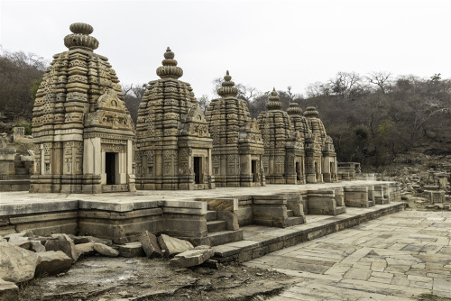 Bateshwar group of temples, Madhya Pradesh, photos by Kevin Standage, more at https://kevinstandagep