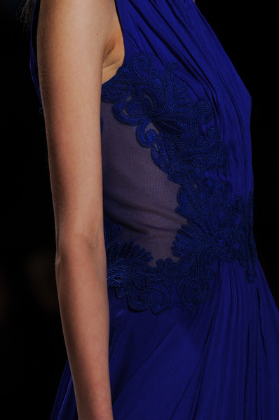 skaodi:  Tadashi Shoji Fall 2014 details. New York Fashion Week. 