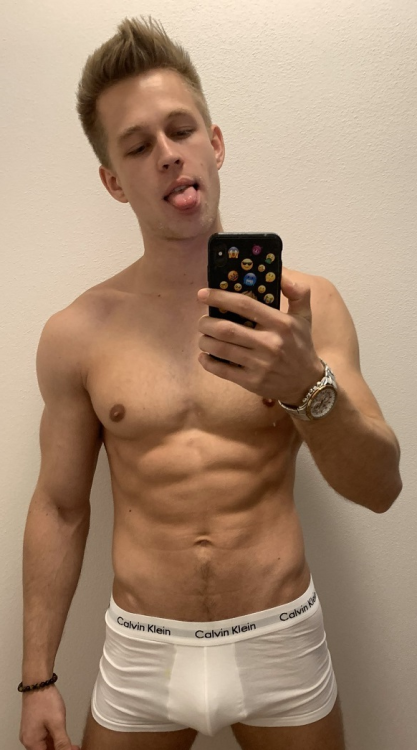 spotlight-on-nils:  NILS TONGUE IS AS SEXY AS THE REST OF HIM