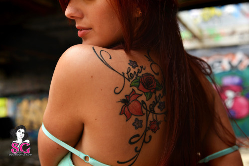 gineric-scottch:  Velour Suicide (pt. 2) adult photos