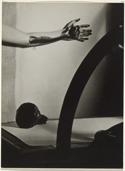 hauntedbystorytelling:  Man Ray :: Meret adult photos