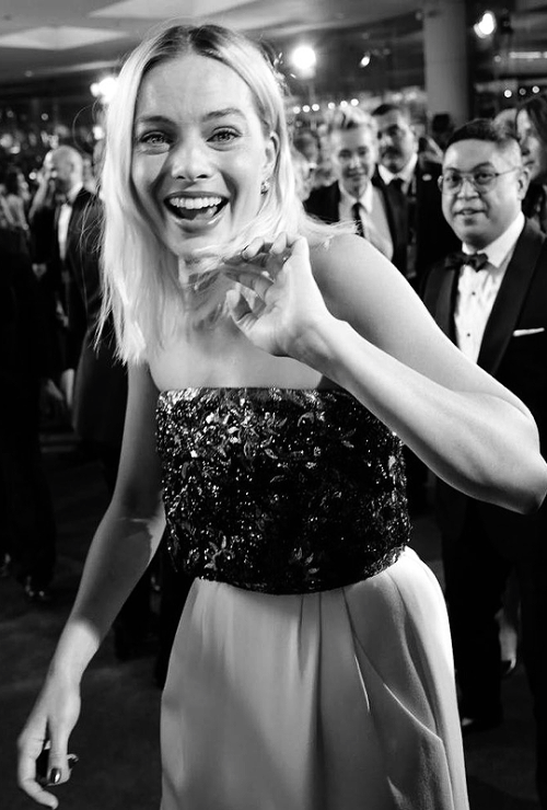 margotnews:Margot Robbie by Greg Williams | Golden Globes 2020