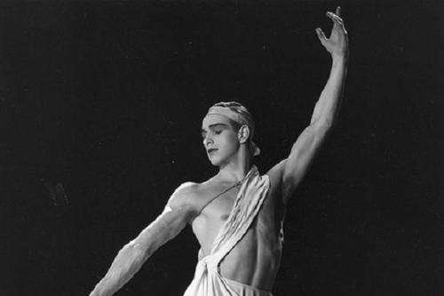 danseur Frederic Franklin in the 1938 Seventh Symphony, choreographed for him by the great Léonide M
