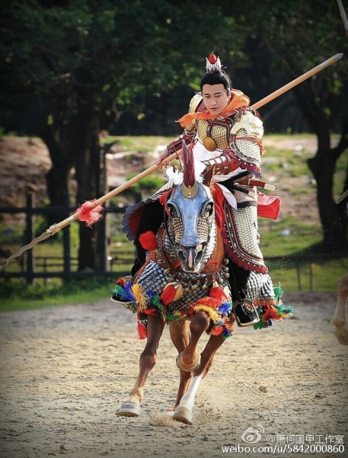 hanfugallery:西塘汉服文化周Hanfu Cultural Week in Xitang| part 1|traditional chinese armor| via 大师兄天道酬勤 and