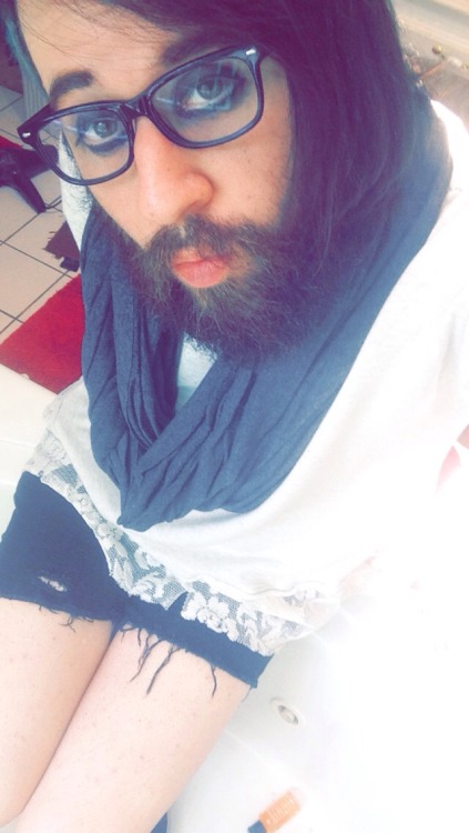 marasovs:  Me wearing white instead of black? I pull it off.