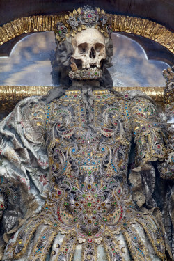 ninepulse:  Bejeweling SkeletonThe ultimate treatment for human remains is bejeweling the entire skeleton. This was popular during the 17th and 18th centuries in parts  of Germany, Austria, and Switzerland, and remains of people thought to  be holy would