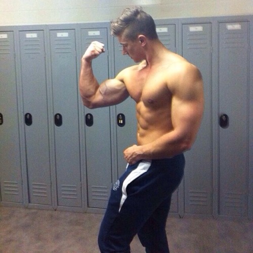lockershots:  Get pumped and show hard at lockershots.tumblr.com 