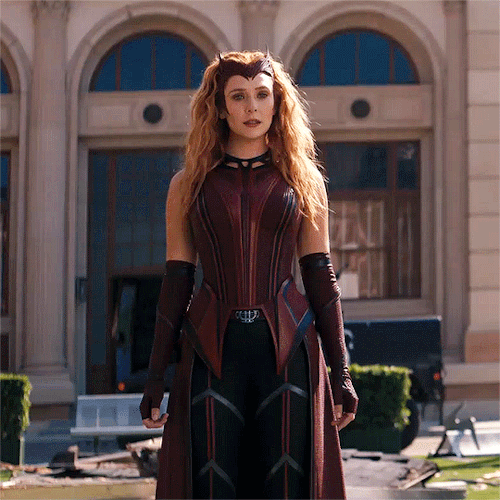 thesorcerers: WANDAVISION APPRECIATION WEEK DAY 5 ☆ FAVORITE COSTUME/HAIRSTYLE: THE SCARLET WITCH OU