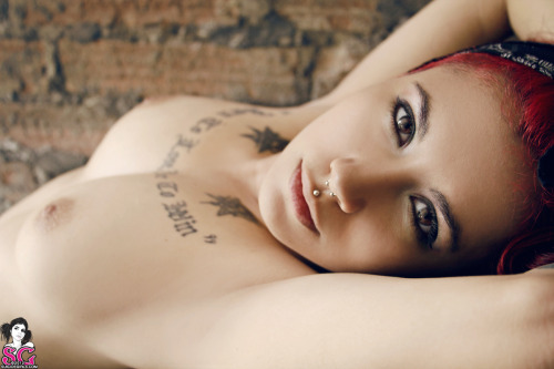 snehi21:   Ellys Suicide Girl 