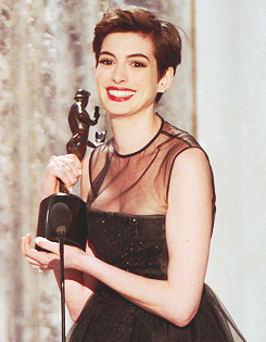 scarjoing:  Anne Hathaway, winner of Outstanding Performance by a Female Actor in