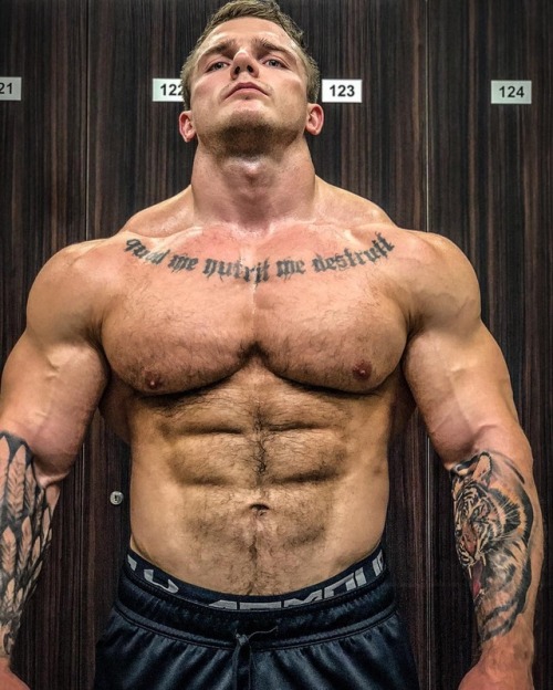 Porn Pics masterlordwolf:  muscleryb:    Vladimir Iakovlev