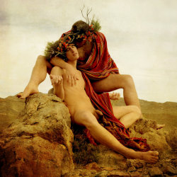 ohthentic:  h3nn1n6:  Pieta by *3feathers