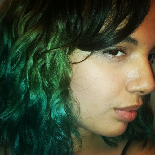aymygod:  Photos that I didn’t post in 2k14 because I didn’t think they were good enough…  My poor fried hair. On the plus side, still a plus size ✅👍