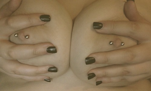 sexual-feelings:  Sarah, 20, wanted to show every one my freshly pierced nipples :) fuck-fac3