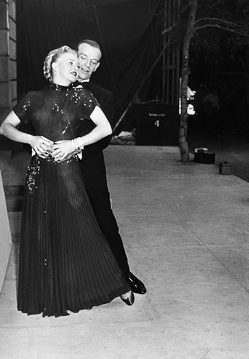 egodeath100:Fred Astaire & Ginger Rogers pose for photographs as they celebrate their reunion fo