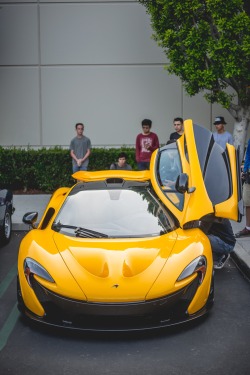 weekendmillionairesworld:  Mclaren P1