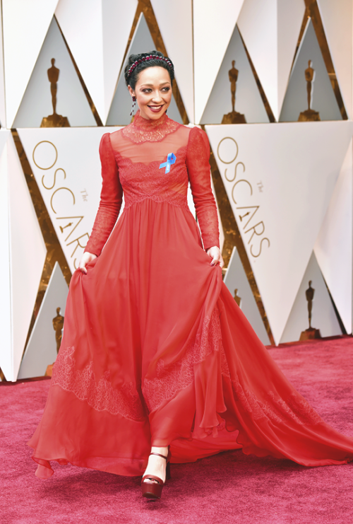 Ruth Negga attends the 89th Annual Academy Awards at Hollywood &amp; Highland Center on February