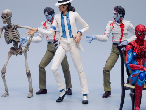 muhplastic:  S.H. Figuarts Michael Jackson