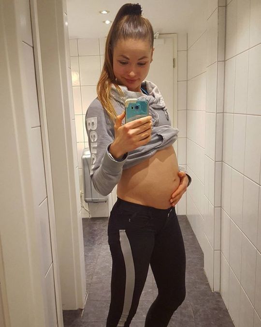 stuffed-bellies-always-on-tumblr-fit-girls-and-their-foodbabies