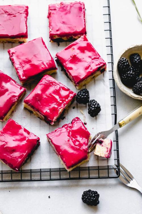 sweetoothgirl:  Blackberry Lemon Blondies