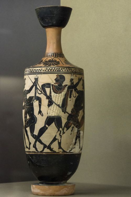 kutxx:1.The Edinburgh Painter Attic black-figured lekythos (Late period, Black-figure pottery)  500 