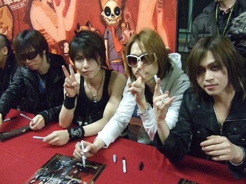 devilish-hizumi