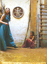 lord-snow-blog:  The women are the strong ones, truly. 
