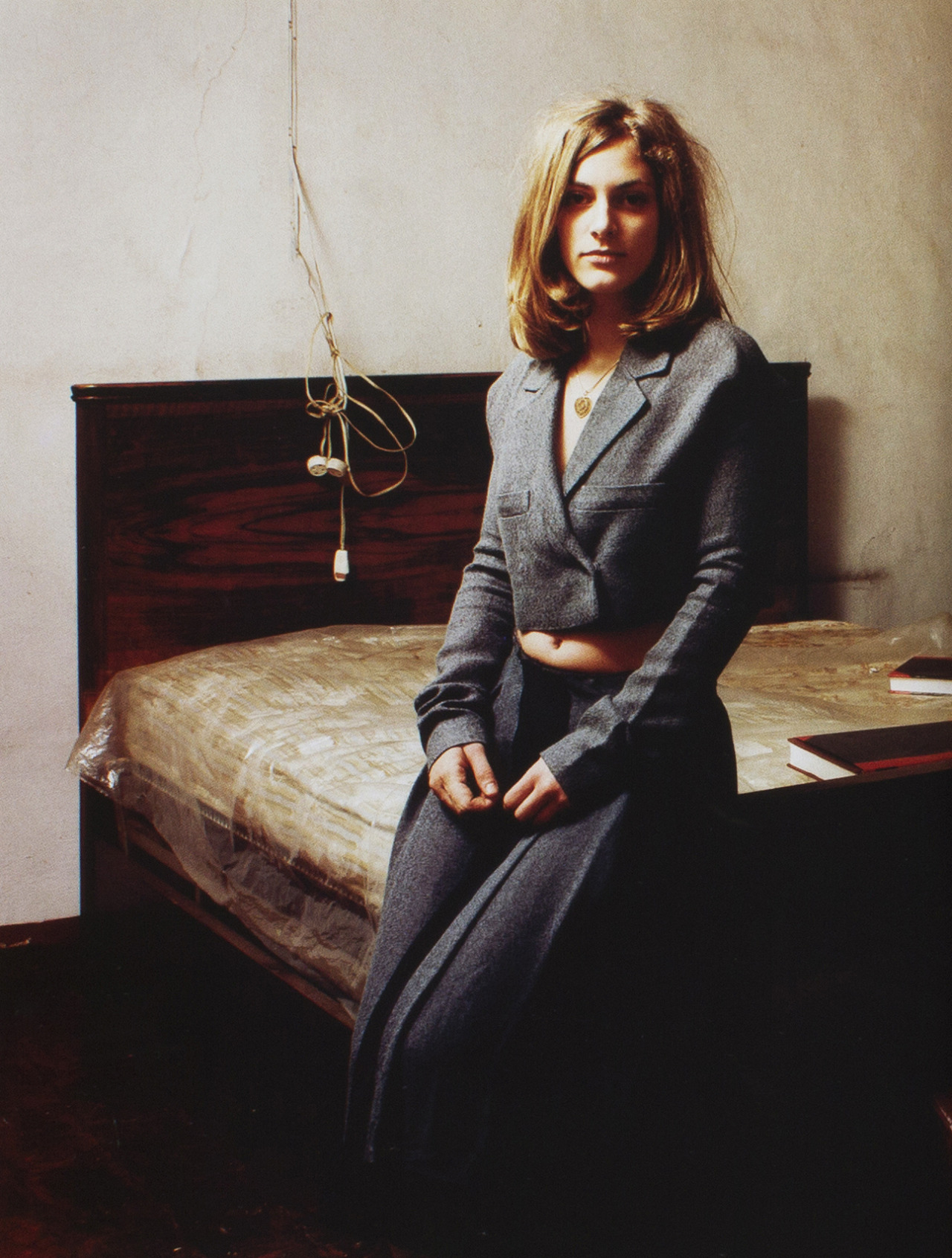 dustulator:Homestead shot by Jonathan Frantini for Dutch magazine Mar/Apr 2001