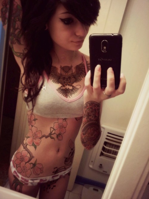 itattoobabes: girls
