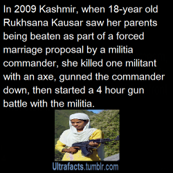 pizzaismylifepizzaisking:  ultrafacts:  Source For more facts follow Ultrafacts  This is also happening in Iraq right now. Many young girls are taking up arms to fight and protect their families against terrorist militants who are trying to slaughter